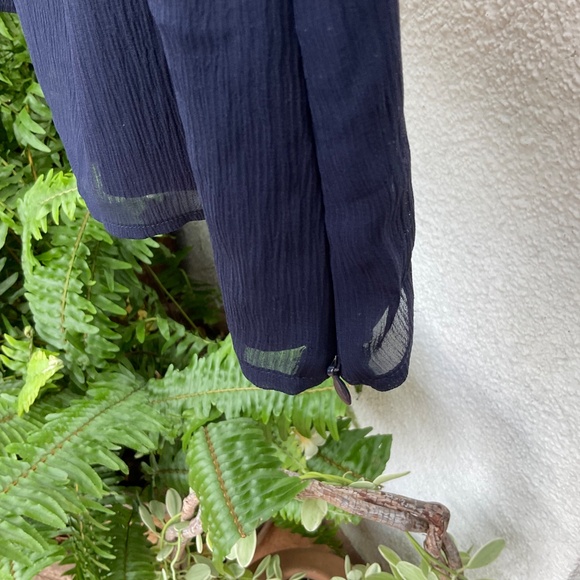 St. John Women’s Navy Blue Top - Picture 4 of 9